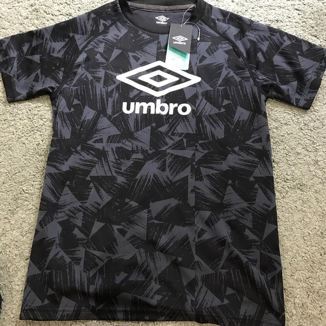 UMBRO(アンブロ)のサッカー  シャツ キッズ/ベビー/マタニティのキッズ服男の子用(90cm~)(Tシャツ/カットソー)の商品写真