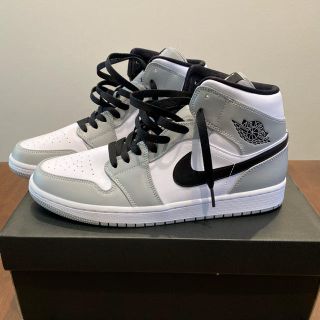 ナイキ(NIKE)の【新品】AIR JORDAN 1 MID LIGHT SMOKE GREY 28(スニーカー)