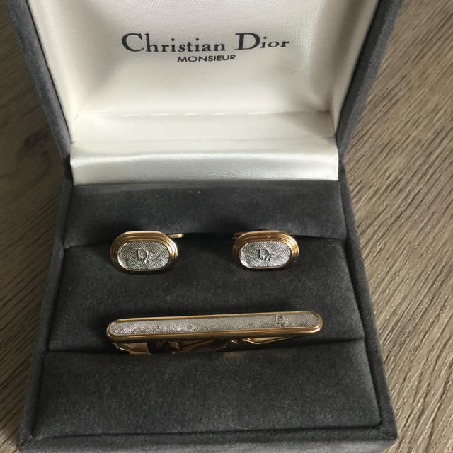 Christian Dior(クリスチャンディオール)のクリスチャンディオール　カフスボタン　タイピン メンズのアクセサリー(その他)の商品写真