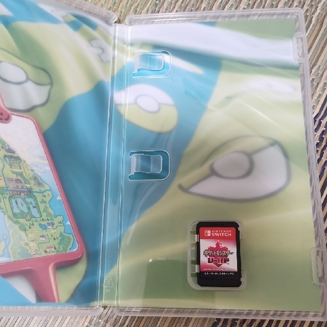 Nintendo Switch(ニンテンドースイッチ)のポケットモンスター シールド Switch エンタメ/ホビーのゲームソフト/ゲーム機本体(家庭用ゲームソフト)の商品写真