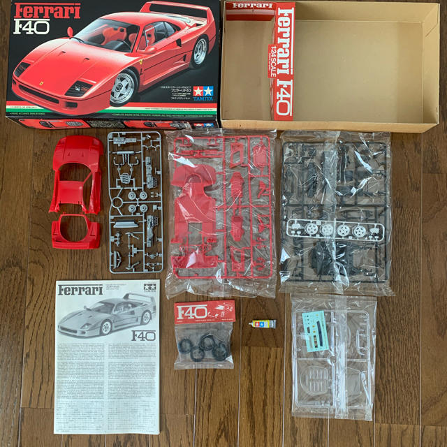 Ferrari(フェラーリ)のFerrari F40 TAMIYA プラモデル エンタメ/ホビーのおもちゃ/ぬいぐるみ(模型/プラモデル)の商品写真