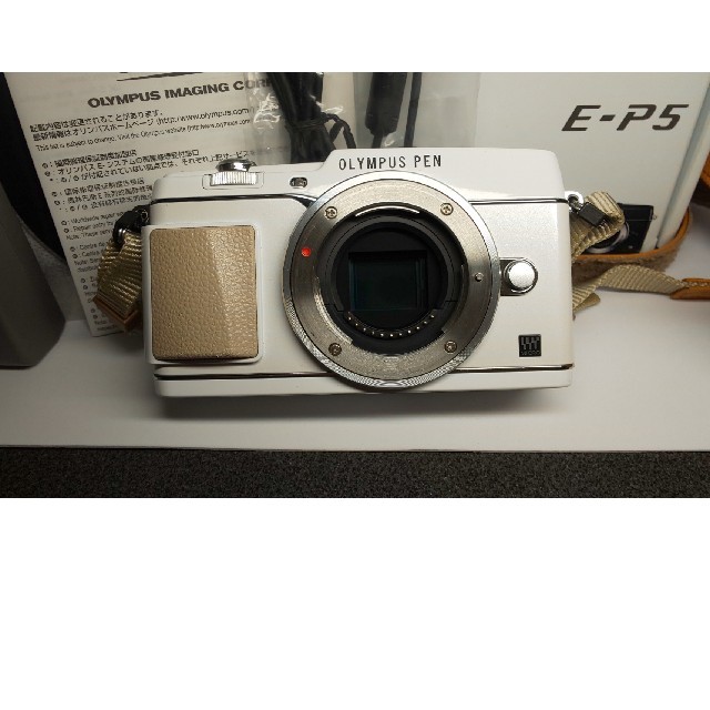 ショット数1678回 超美品☆OLYMPUS PEN E-P5 ホワイト ボディ