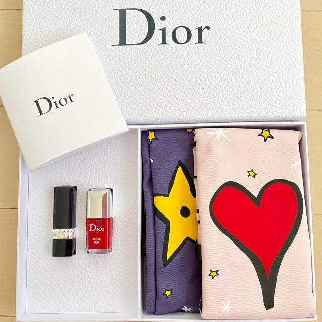 Dior(ディオール)のDiorディオール　ルージュ999 バースデーギフトノベルティ コスメ/美容のベースメイク/化粧品(口紅)の商品写真