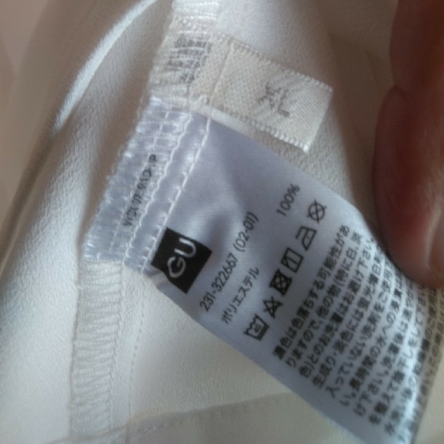 GU(ジーユー)のGU エアリーフレアスリーブブラウス レディースのトップス(シャツ/ブラウス(半袖/袖なし))の商品写真