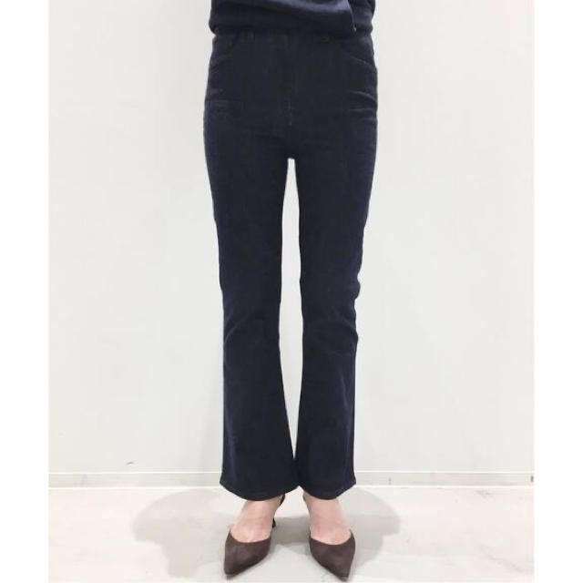 L'Appartement DEUXIEME CLASSE(アパルトモンドゥーズィエムクラス)のL'Appartement 3x1 CROP BOOT DENIM(別注)デニム レディースのパンツ(デニム/ジーンズ)の商品写真