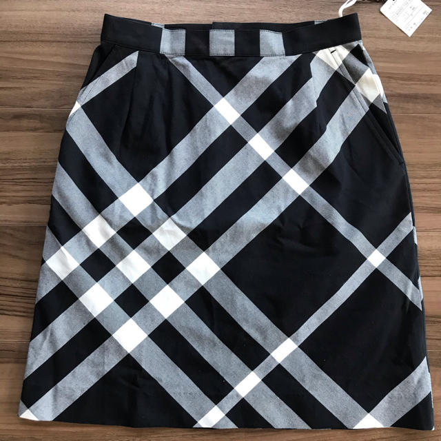 【新品・未使用‼️】バーバリーゴルフスカート