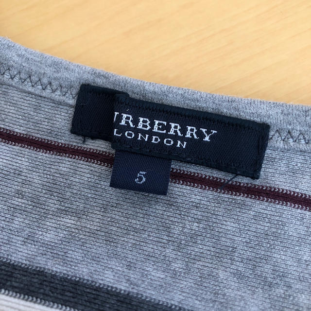 BURBERRY(バーバリー)のバーバリー トップス 3 レディースのトップス(Tシャツ(半袖/袖なし))の商品写真