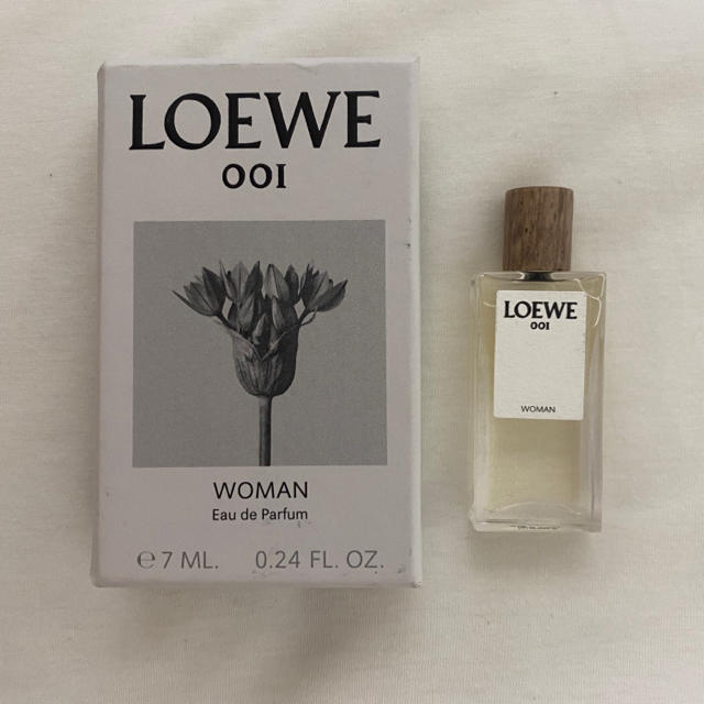 LOEWE(ロエベ)のLOEWE 001 WOMAN  EDP 7ml コスメ/美容の香水(香水(女性用))の商品写真