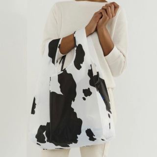 ビームス(BEAMS)の《新品未使用/正規品》BAGGU スタンダード COW(カウ)(エコバッグ)