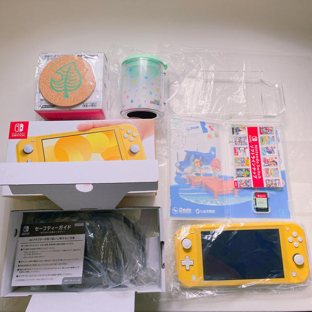 Nintendo Switch Lite イエローとあつまれどうぶつの森のセット Nintendo Switch Lite イエローとあつまれどうぶつの森のセット