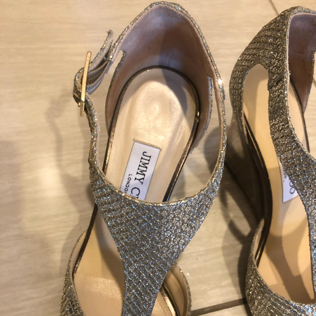 JIMMY CHOO(ジミーチュウ)のジミーチュウ サンダル パンプス　シルバー　グリッター　38 レディースの靴/シューズ(ハイヒール/パンプス)の商品写真