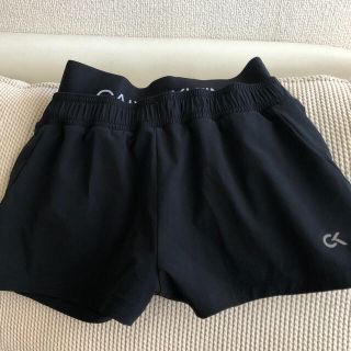 カルバンクライン(Calvin Klein)のカルバン・クライン　ショートパンツ(ヨガ)