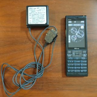 キョウセラ(京セラ)の【動作確認済み】W63K  ブラック 本体＋充電ケーブルのセット(携帯電話本体)