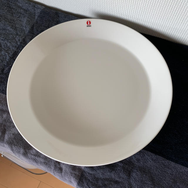 iittala(イッタラ)のiittala teema　イッタラ ティーマ プレート　26cm  インテリア/住まい/日用品のキッチン/食器(食器)の商品写真