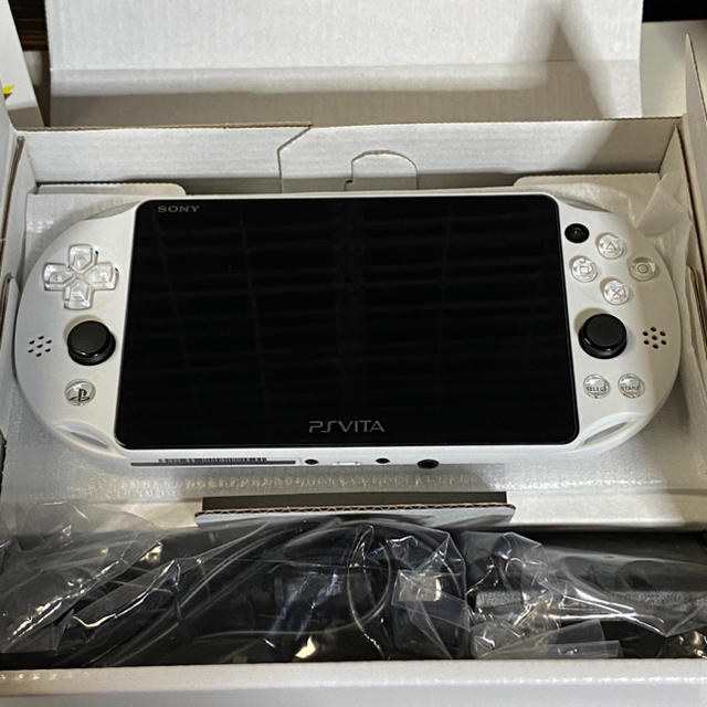 PSvita うたの☆プリンスさまっ♪ MUSIC3 マスコット刻印 本体のみ PSvita うたの☆プリンスさまっ♪ MUSIC3 マスコット刻印 本体のみ