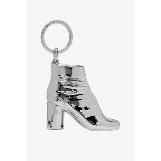 マルタンマルジェラ(Maison Martin Margiela)の新品未使用　Maison Margiela　Tabiブーツ　キーチェーン 限定(キーホルダー)