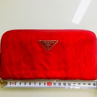 プラダ(PRADA)のPRADA プラダ レッド 赤 ロングウォレット(財布)