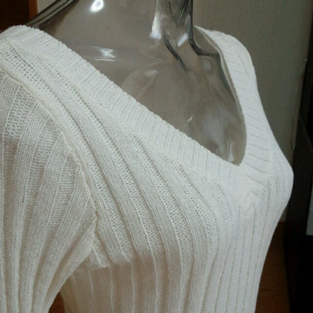 NAVANA(ナバーナ)の薄編みセーター【白】 レディースのトップス(ニット/セーター)の商品写真