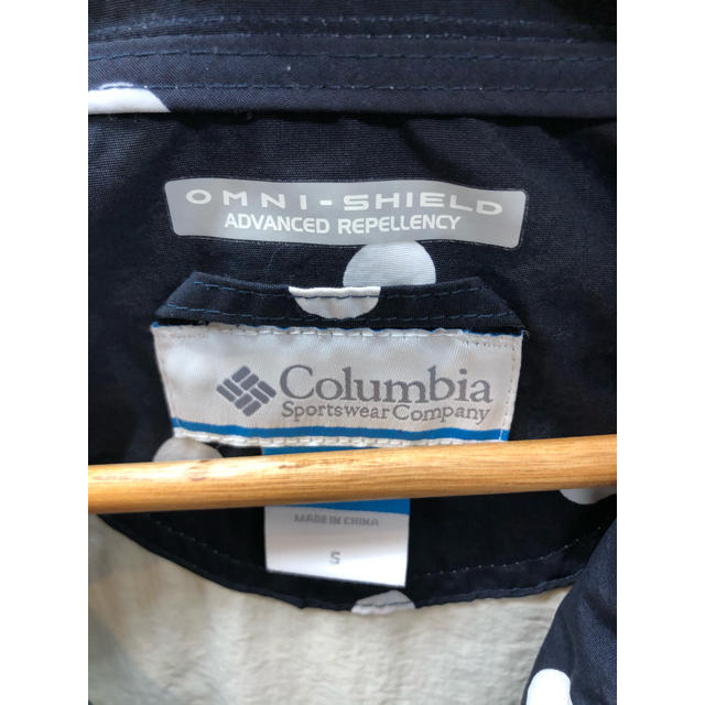 Columbia(コロンビア)のコロンビア マウンテンパーカー　美品 レディースのジャケット/アウター(ナイロンジャケット)の商品写真
