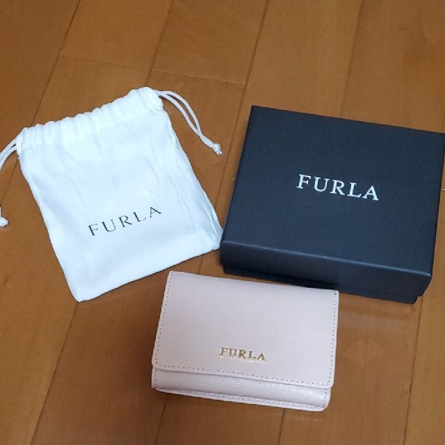 FURLA 折り畳み財布