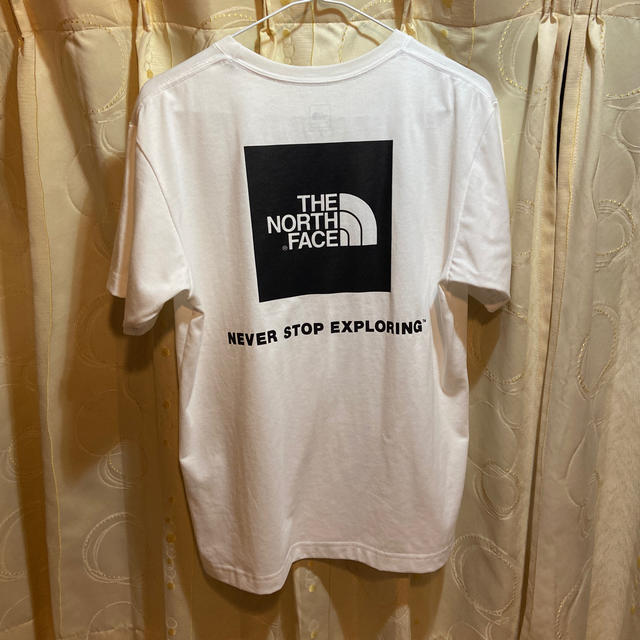 THE NORTH FACE(ザノースフェイス)のノースフェイス Tシャツ　スクエア　黒プリント　状態◎ レディースのトップス(Tシャツ(半袖/袖なし))の商品写真