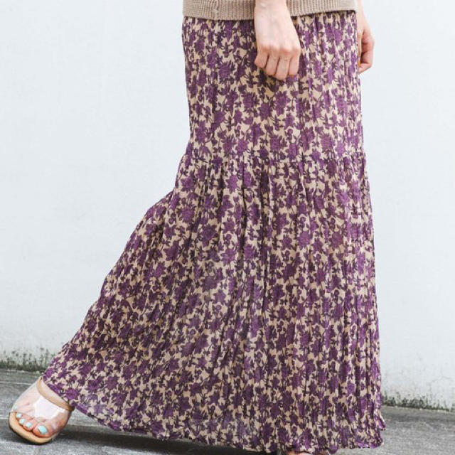 Kastane(カスタネ)のカスタネ  花柄プリーツティアードSK レディースのスカート(ロングスカート)の商品写真