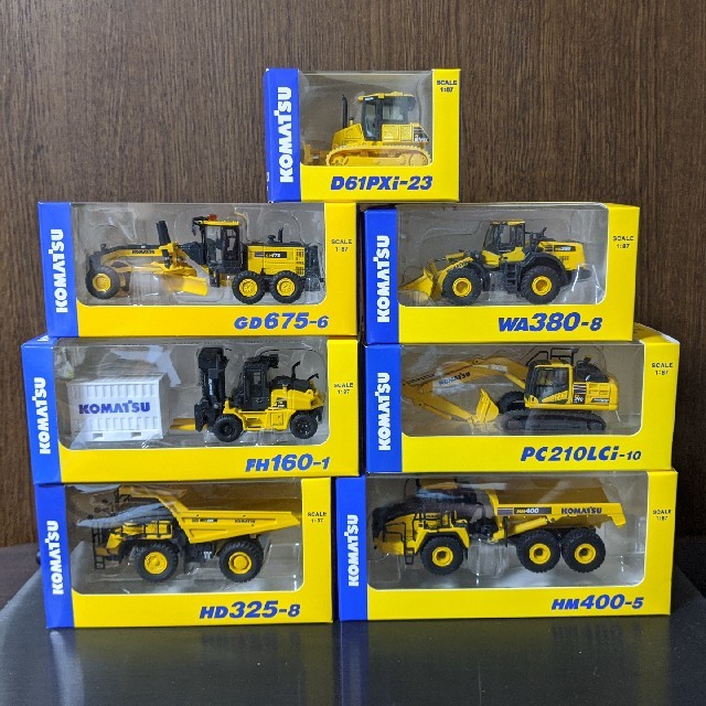 KOMATSU 小松製作所 コマツミニカー 非売品7台セット!の通販 by ま ...