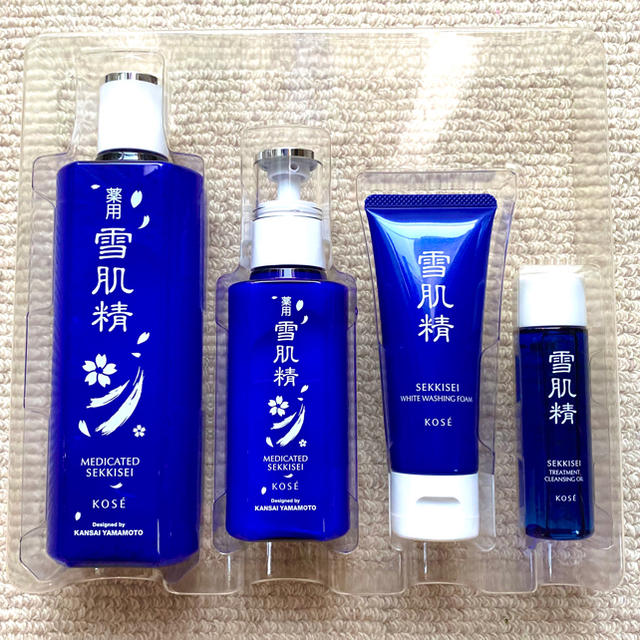 雪肌精(セッキセイ)のお買い得！KOSE 雪肌精 みずみずしいタイプ KANSAI YAMAMOTO コスメ/美容のスキンケア/基礎化粧品(化粧水/ローション)の商品写真