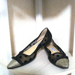 ジミーチュウ(JIMMY CHOO)の美品 サイズ40  ジミーチュウ ドロシーフラット パンプス(ハイヒール/パンプス)