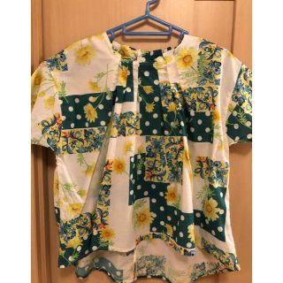 ハッカキッズ(hakka kids)のハッカキッズ⭐︎花柄トップス　140(Tシャツ/カットソー)