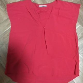 シュカ(shuca)の最終お値下げ　カットソーM～L(Tシャツ/カットソー(半袖/袖なし))