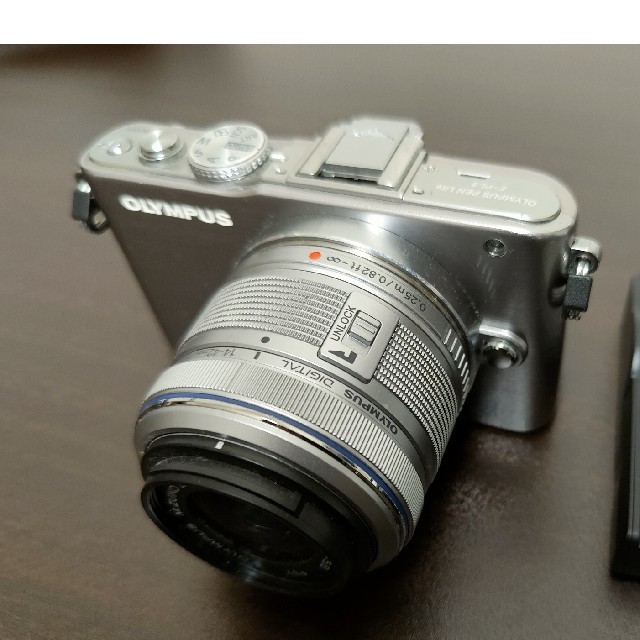 オリンパス E-PL3 レンズキット 本体+予備バッテリ付 ジャンク扱い
