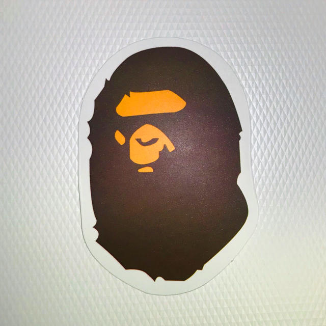 A BATHING APE(アベイシングエイプ)のアベイシングエイプ ステッカー ストリート 防水 自動車/バイクのバイク(ステッカー)の商品写真