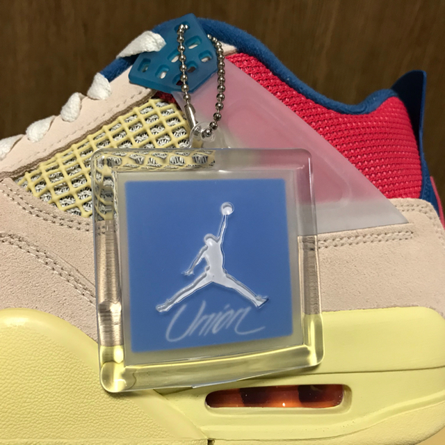 NIKE(ナイキ)のunion airjordan4 guava ユニオン　エアジョーダン  4  メンズの靴/シューズ(スニーカー)の商品写真