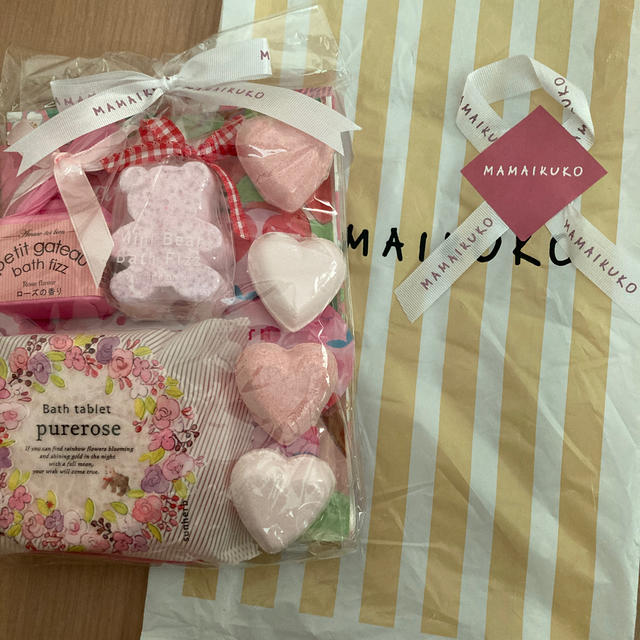 MAMAIKUKO(ママイクコ)のママイクコ　mamaikuko 入浴剤ギフトセット コスメ/美容のボディケア(入浴剤/バスソルト)の商品写真
