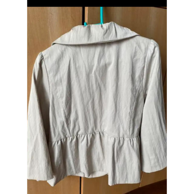 archives(アルシーヴ)のアルシーヴホワイトショートコート ジャケット レディースのジャケット/アウター(ダッフルコート)の商品写真