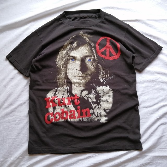 Nirvana kurt cobain カートコバーン Tシャツ ブートレグの通販 by yoo｜ラクマ