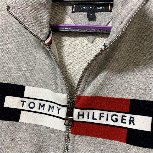 TOMMY HILFIGER(トミーヒルフィガー)のハイネックジップアップスウェット グレーM　TOMMY HILFIGER メンズのトップス(スウェット)の商品写真