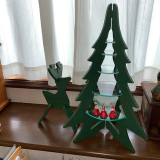 クリスマスツリーの置物　飾り　5段　トナカイ(インテリア雑貨)