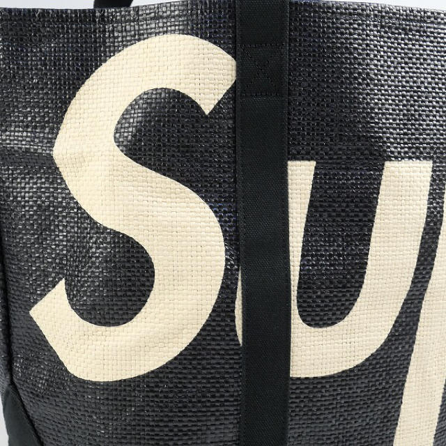 Supreme(シュプリーム)のSUPREME Raffia Tote トートバッグ 黒　新品未使用品 メンズのバッグ(トートバッグ)の商品写真