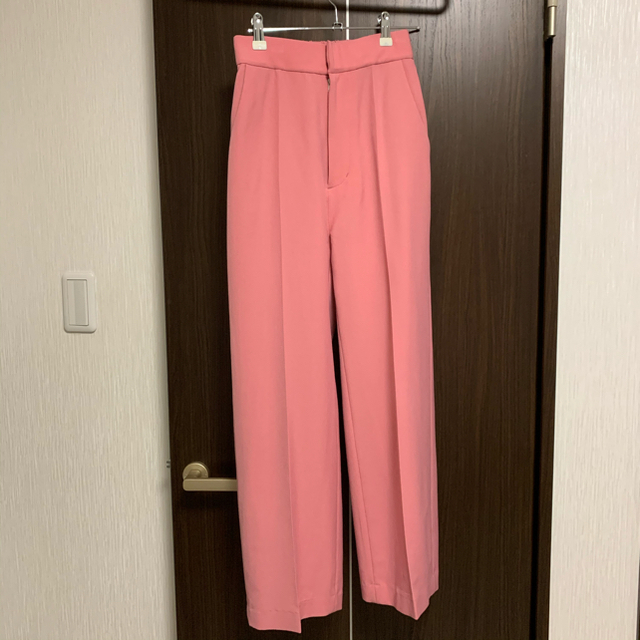 Ameri VINTAGE(アメリヴィンテージ)のMARLENE SET UP PANTS レディースのパンツ(カジュアルパンツ)の商品写真