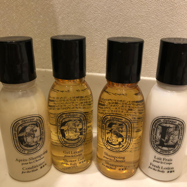 diptyque(ディプティック)の週末値下げ★ディプティク diptyque トラベルキット コスメ/美容のキット/セット(サンプル/トライアルキット)の商品写真