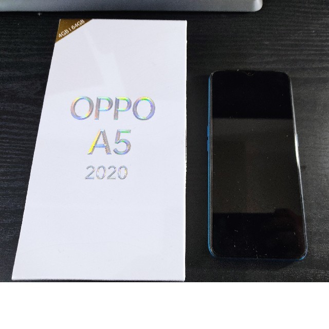 OPPO A5 2020 8月29日購入 rakuten ケース付き　ほぼ新品