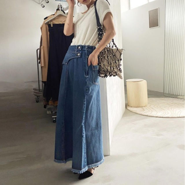 Ameri VINTAGE(アメリヴィンテージ)の【お値下げしました】AMERI WESTERN FLAP DENIM SK  レディースのスカート(ロングスカート)の商品写真