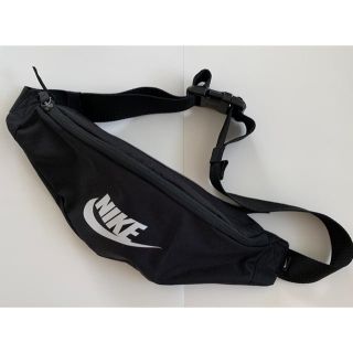 ナイキ(NIKE)のNIKE ボディバッグ(ボディバッグ/ウエストポーチ)