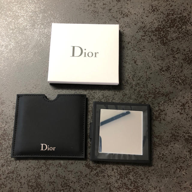 Dior(ディオール)のDior ディオール　ミラー レディースのファッション小物(ミラー)の商品写真