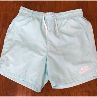 ナイキ(NIKE)の人気‼️新品未使用‼️️NIKEナイキハーフパンツミントグリーンSWOOSH(ショートパンツ)