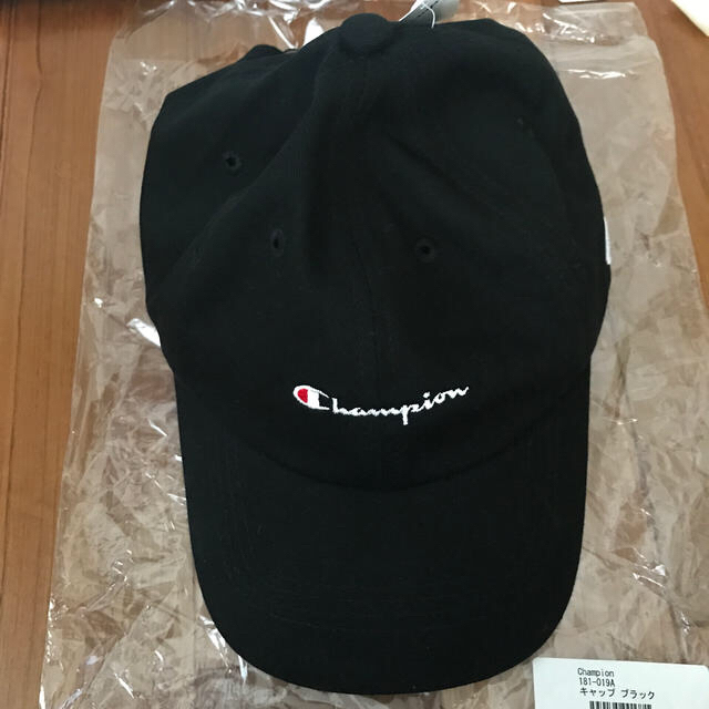 Champion(チャンピオン)の【新品】チャンピオン キャップ 黒 ブラック 帽子 レディースの帽子(キャップ)の商品写真