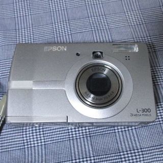 エプソン(EPSON)のEPSONデジタルカメラＬ-300　ちょい壊れ(コンパクトデジタルカメラ)