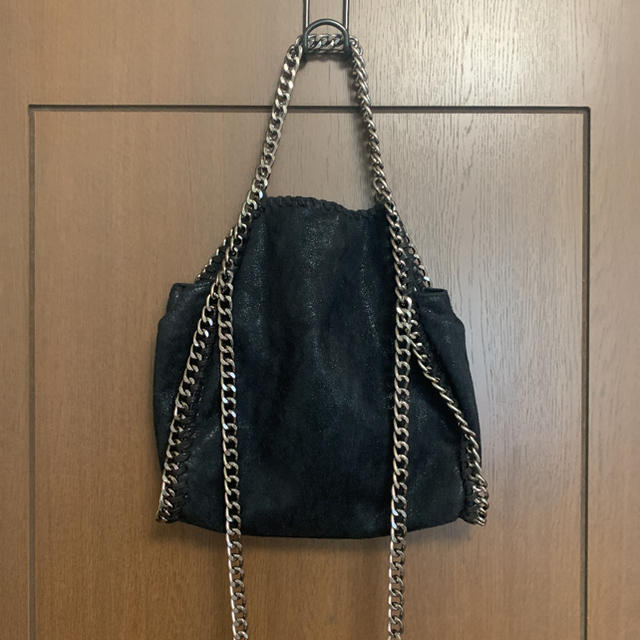 dholic(ディーホリック)の【値下げしました❣️】チェーンバック　韓国ファッション レディースのバッグ(ショルダーバッグ)の商品写真